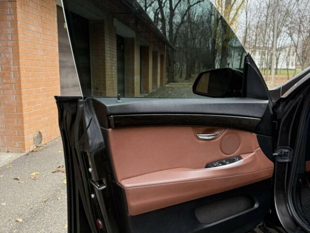 Коричневий БМВ 5 Серія, об'ємом двигуна 2 л та пробігом 267 тис. км за 17700 $, фото 11 на Automoto.ua