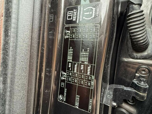 Коричневий БМВ 5 Серія, об'ємом двигуна 2 л та пробігом 267 тис. км за 17700 $, фото 4 на Automoto.ua