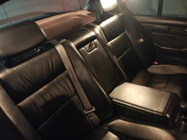 Красный БМВ 5 Серия, объемом двигателя 3.6 л и пробегом 139 тыс. км за 1550 $, фото 6 на Automoto.ua