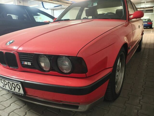 Красный БМВ 5 Серия, объемом двигателя 3.6 л и пробегом 139 тыс. км за 1550 $, фото 9 на Automoto.ua