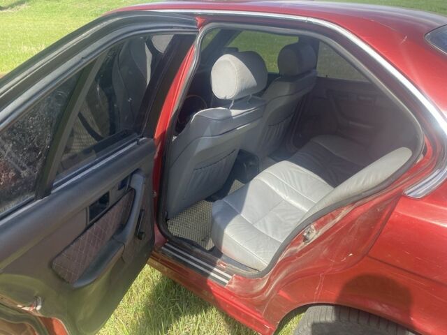 Красный БМВ 5 Серия, объемом двигателя 2.4 л и пробегом 170 тыс. км за 2000 $, фото 5 на Automoto.ua