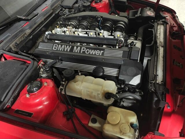 Красный БМВ 5 Серия, объемом двигателя 3.6 л и пробегом 139 тыс. км за 1550 $, фото 4 на Automoto.ua