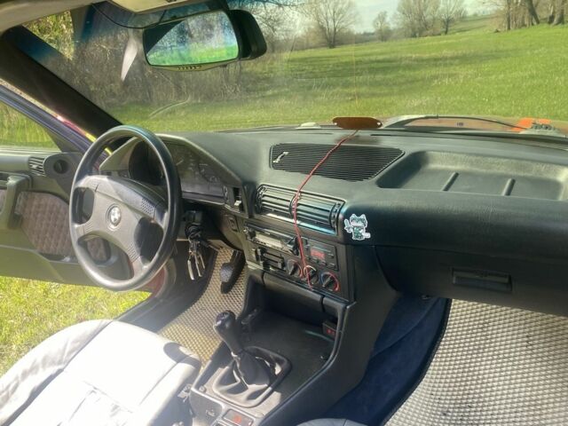 Красный БМВ 5 Серия, объемом двигателя 2.4 л и пробегом 170 тыс. км за 2000 $, фото 8 на Automoto.ua