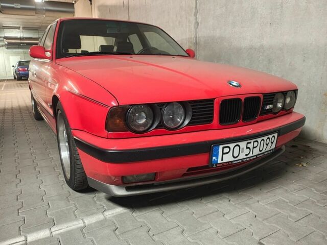 Красный БМВ 5 Серия, объемом двигателя 3.6 л и пробегом 139 тыс. км за 1550 $, фото 1 на Automoto.ua
