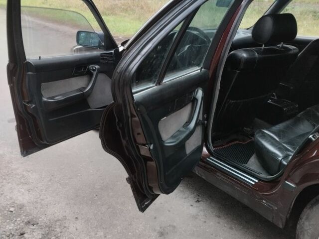 Красный БМВ 5 Серия, объемом двигателя 2.5 л и пробегом 311 тыс. км за 2450 $, фото 12 на Automoto.ua