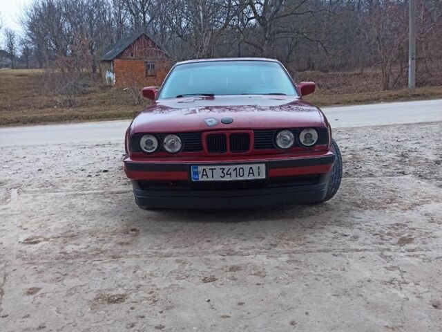 Червоний БМВ 5 Серія, об'ємом двигуна 2 л та пробігом 300 тис. км за 3200 $, фото 2 на Automoto.ua