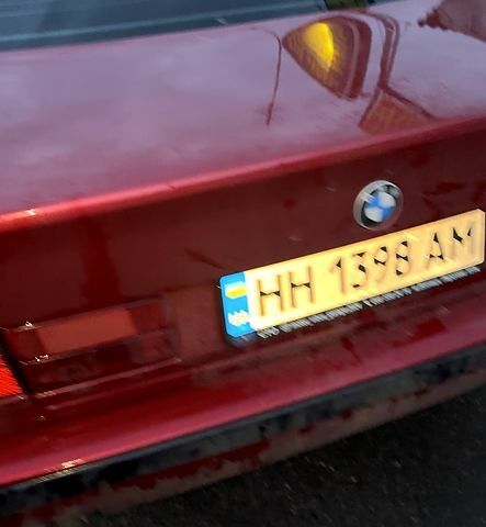 Красный БМВ 5 Серия, объемом двигателя 2.5 л и пробегом 500 тыс. км за 2100 $, фото 1 на Automoto.ua