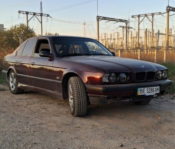 Красный БМВ 5 Серия, объемом двигателя 2.8 л и пробегом 465 тыс. км за 3000 $, фото 1 на Automoto.ua