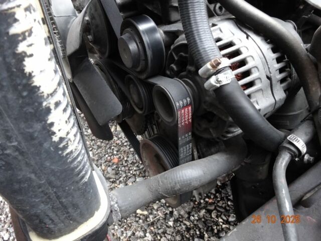 Красный БМВ 5 Серия, объемом двигателя 2 л и пробегом 323 тыс. км за 4500 $, фото 9 на Automoto.ua