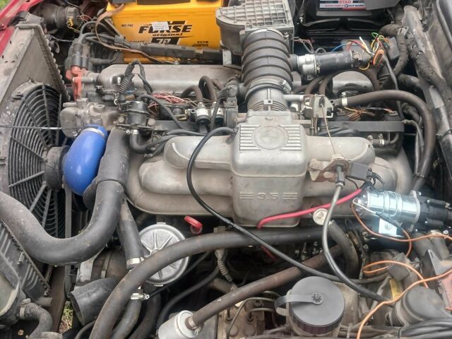 Червоний БМВ 5 Серія, об'ємом двигуна 2.5 л та пробігом 360 тис. км за 3000 $, фото 5 на Automoto.ua