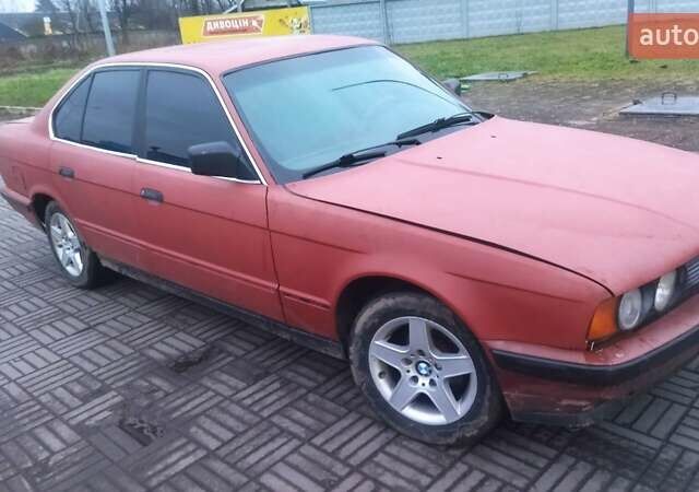 Красный БМВ 5 Серия, объемом двигателя 2.4 л и пробегом 444 тыс. км за 2222 $, фото 5 на Automoto.ua