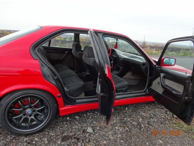 Красный БМВ 5 Серия, объемом двигателя 2 л и пробегом 323 тыс. км за 4500 $, фото 13 на Automoto.ua