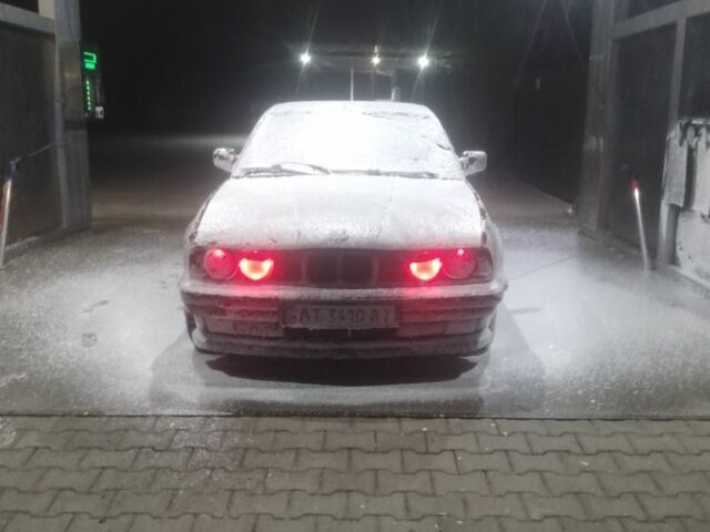 Червоний БМВ 5 Серія, об'ємом двигуна 2 л та пробігом 300 тис. км за 3200 $, фото 4 на Automoto.ua