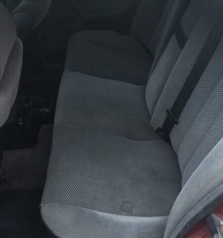 Красный БМВ 5 Серия, объемом двигателя 2.4 л и пробегом 444 тыс. км за 2222 $, фото 2 на Automoto.ua