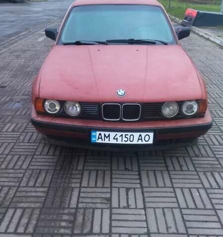 Красный БМВ 5 Серия, объемом двигателя 2.4 л и пробегом 444 тыс. км за 2222 $, фото 6 на Automoto.ua