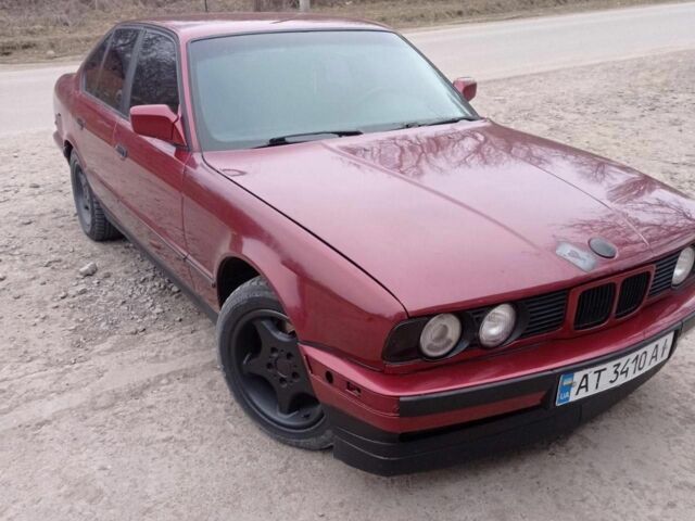 Червоний БМВ 5 Серія, об'ємом двигуна 2 л та пробігом 300 тис. км за 3200 $, фото 1 на Automoto.ua