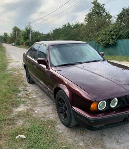 Красный БМВ 5 Серия, объемом двигателя 2.5 л и пробегом 333 тыс. км за 2666 $, фото 3 на Automoto.ua