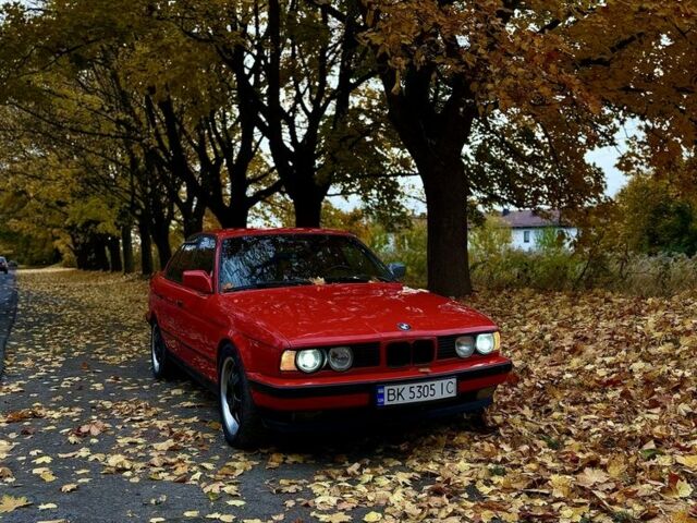 БМВ 5 Серія 1991 у Рівному на Automoto.ua Червоний БМВ 5 Серія, об'ємом двигуна 2 л та пробігом 333 тис. км за 2850 $, фото 7 на Automoto.ua