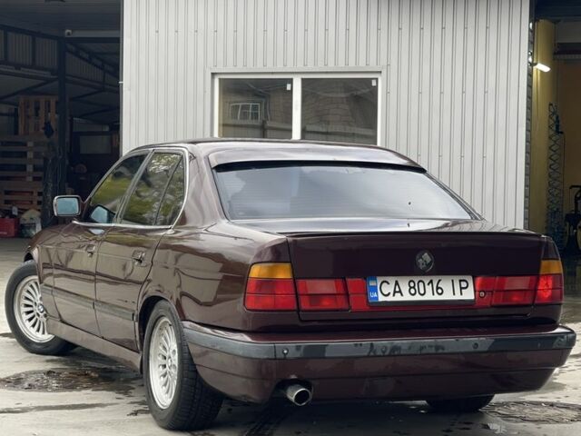 Червоний БМВ 5 Серія, об'ємом двигуна 2 л та пробігом 200 тис. км за 2000 $, фото 3 на Automoto.ua