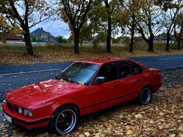 БМВ 5 Серія 1991 у Рівному на Automoto.ua Червоний БМВ 5 Серія, об'ємом двигуна 2 л та пробігом 333 тис. км за 2850 $, фото 5 на Automoto.ua