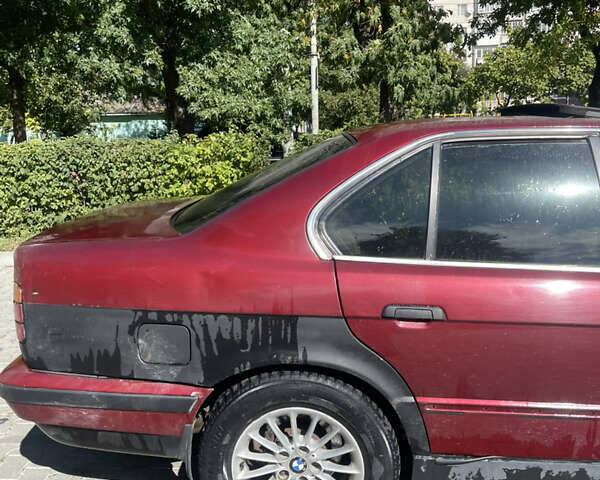 Красный БМВ 5 Серия, объемом двигателя 2.5 л и пробегом 250 тыс. км за 1400 $, фото 17 на Automoto.ua
