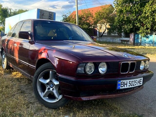 Червоний БМВ 5 Серія, об'ємом двигуна 2.5 л та пробігом 600 тис. км за 1900 $, фото 3 на Automoto.ua