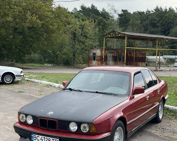 Красный БМВ 5 Серия, объемом двигателя 1.99 л и пробегом 296 тыс. км за 2500 $, фото 1 на Automoto.ua