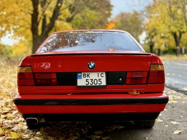 БМВ 5 Серія 1991 у Рівному на Automoto.ua Червоний БМВ 5 Серія, об'ємом двигуна 2 л та пробігом 333 тис. км за 2850 $, фото 6 на Automoto.ua