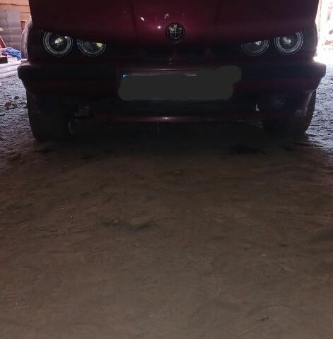 Червоний БМВ 5 Серія, об'ємом двигуна 2.4 л та пробігом 200 тис. км за 1500 $, фото 2 на Automoto.ua