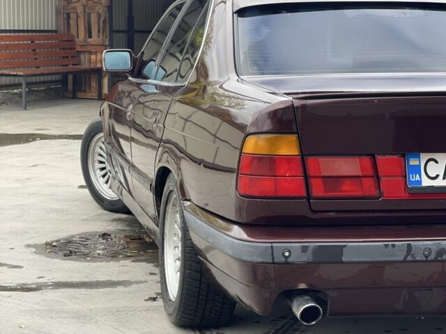 Червоний БМВ 5 Серія, об'ємом двигуна 2 л та пробігом 200 тис. км за 2000 $, фото 5 на Automoto.ua