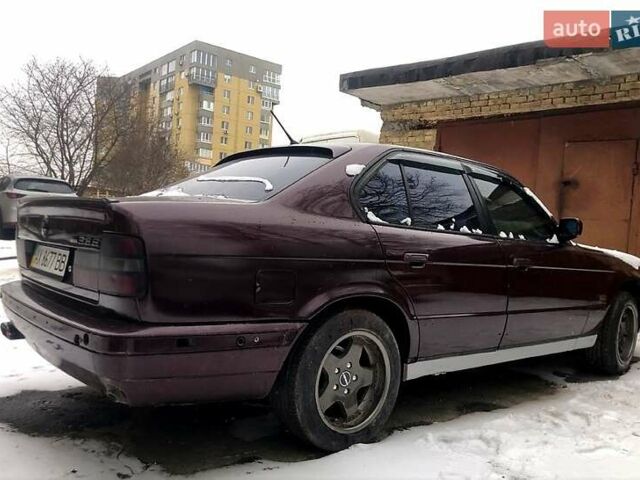 Красный БМВ 5 Серия, объемом двигателя 2 л и пробегом 400 тыс. км за 3600 $, фото 1 на Automoto.ua