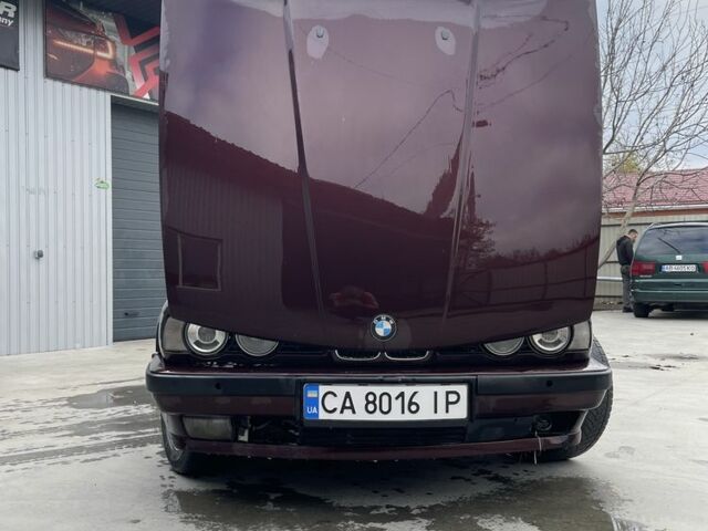 Червоний БМВ 5 Серія, об'ємом двигуна 2 л та пробігом 200 тис. км за 2000 $, фото 6 на Automoto.ua