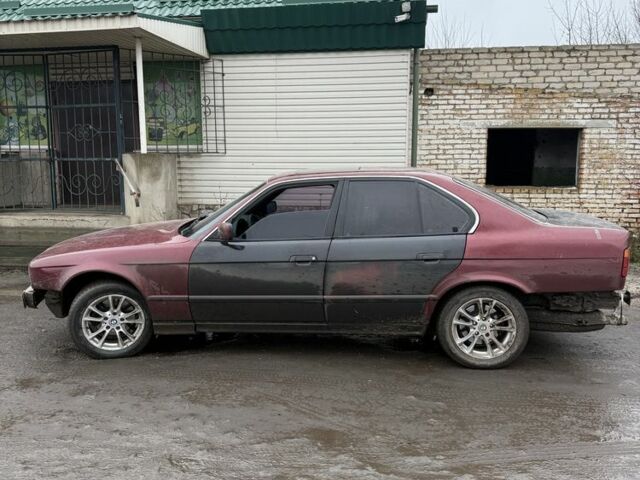 Красный БМВ 5 Серия, объемом двигателя 2 л и пробегом 3 тыс. км за 1537 $, фото 3 на Automoto.ua