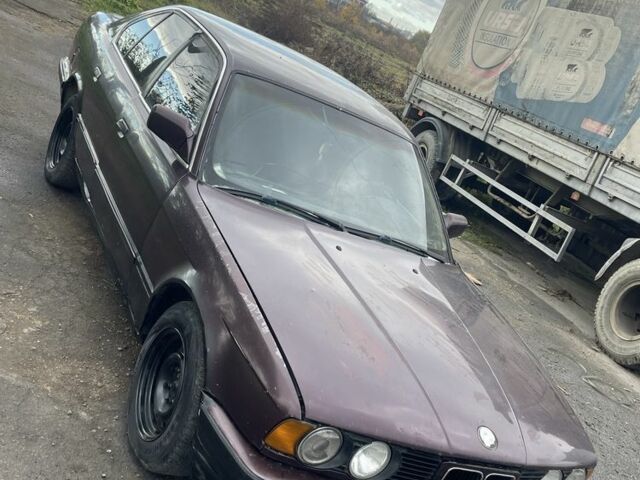 Красный БМВ 5 Серия, объемом двигателя 2.4 л и пробегом 310 тыс. км за 950 $, фото 4 на Automoto.ua