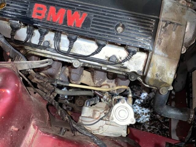 Красный БМВ 5 Серия, объемом двигателя 2 л и пробегом 525 тыс. км за 1400 $, фото 9 на Automoto.ua