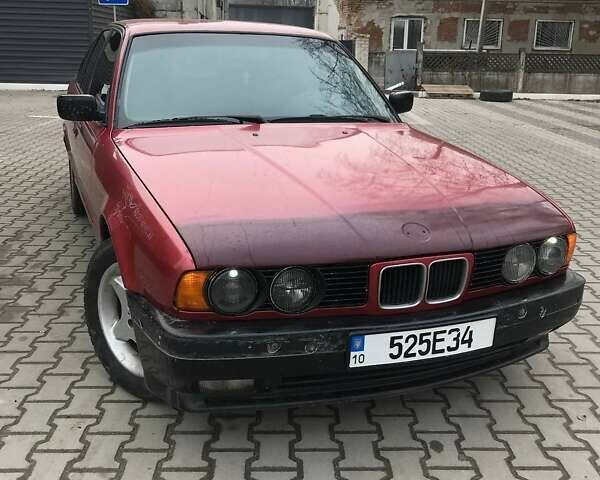Красный БМВ 5 Серия, объемом двигателя 2.5 л и пробегом 404 тыс. км за 2600 $, фото 1 на Automoto.ua