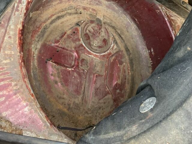 Красный БМВ 5 Серия, объемом двигателя 2 л и пробегом 525 тыс. км за 1400 $, фото 19 на Automoto.ua