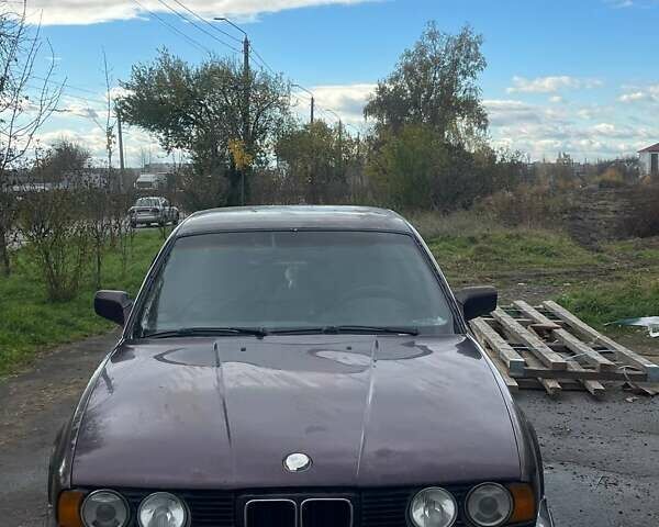 Красный БМВ 5 Серия, объемом двигателя 2.4 л и пробегом 455 тыс. км за 950 $, фото 3 на Automoto.ua