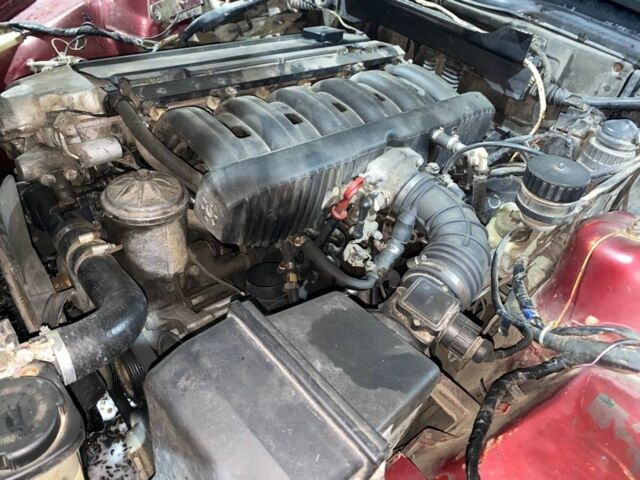 Красный БМВ 5 Серия, объемом двигателя 2 л и пробегом 525 тыс. км за 1400 $, фото 7 на Automoto.ua