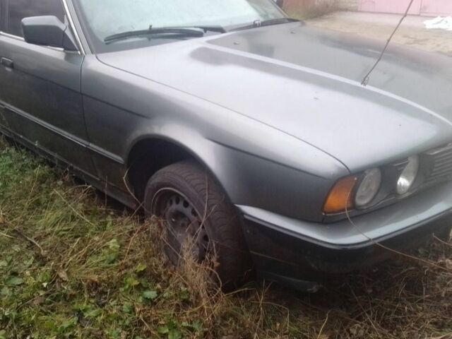 Красный БМВ 5 Серия, объемом двигателя 2.5 л и пробегом 202 тыс. км за 2500 $, фото 2 на Automoto.ua