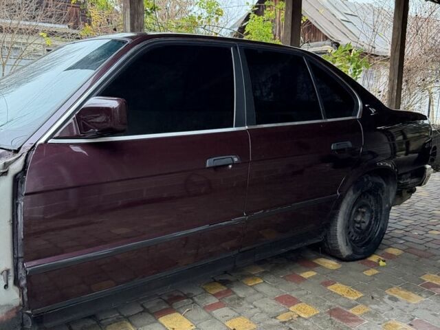 Красный БМВ 5 Серия, объемом двигателя 0 л и пробегом 240 тыс. км за 1200 $, фото 4 на Automoto.ua