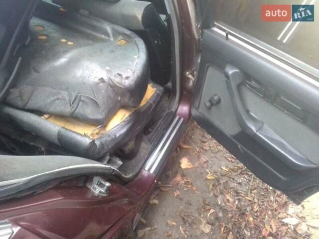 Красный БМВ 5 Серия, объемом двигателя 2.5 л и пробегом 202 тыс. км за 2500 $, фото 15 на Automoto.ua