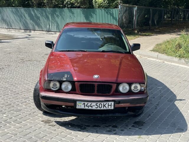 Красный БМВ 5 Серия, объемом двигателя 2.5 л и пробегом 366 тыс. км за 1600 $, фото 7 на Automoto.ua