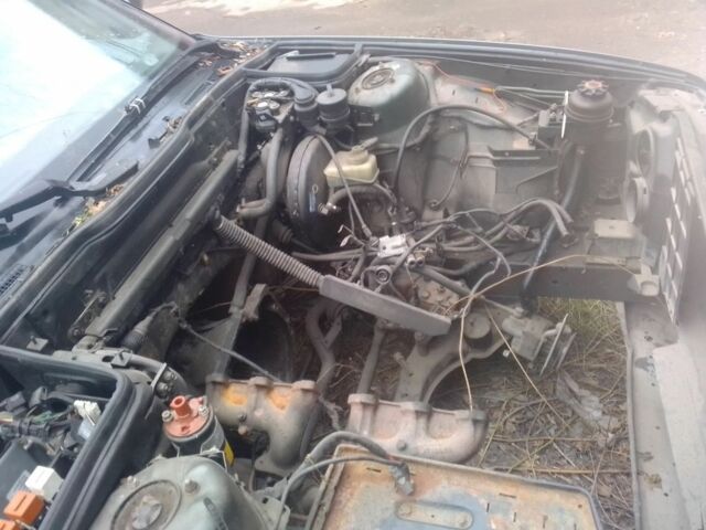 Красный БМВ 5 Серия, объемом двигателя 2.5 л и пробегом 202 тыс. км за 2500 $, фото 9 на Automoto.ua