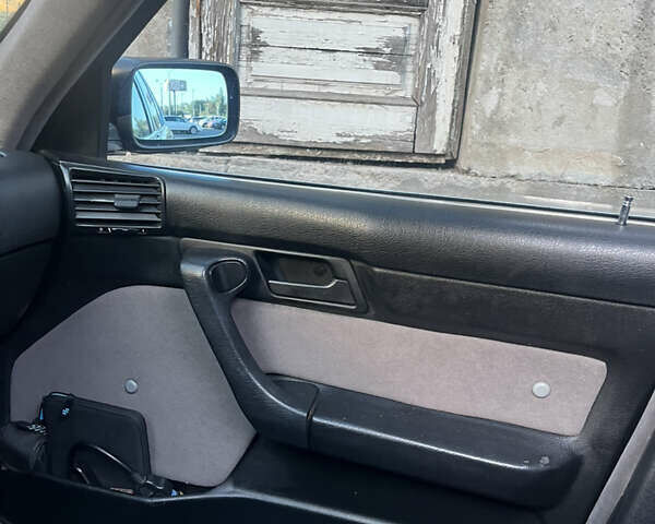 Красный БМВ 5 Серия, объемом двигателя 2.5 л и пробегом 276 тыс. км за 3100 $, фото 18 на Automoto.ua