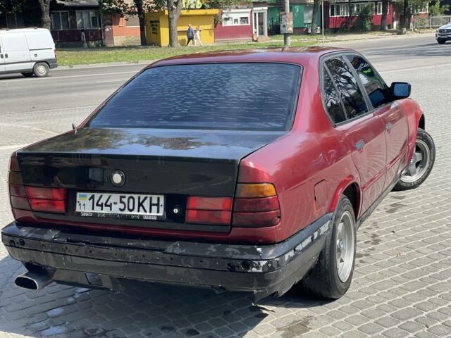 Красный БМВ 5 Серия, объемом двигателя 2.5 л и пробегом 366 тыс. км за 1600 $, фото 4 на Automoto.ua