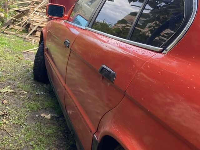 Красный БМВ 5 Серия, объемом двигателя 2.5 л и пробегом 320 тыс. км за 1100 $, фото 5 на Automoto.ua