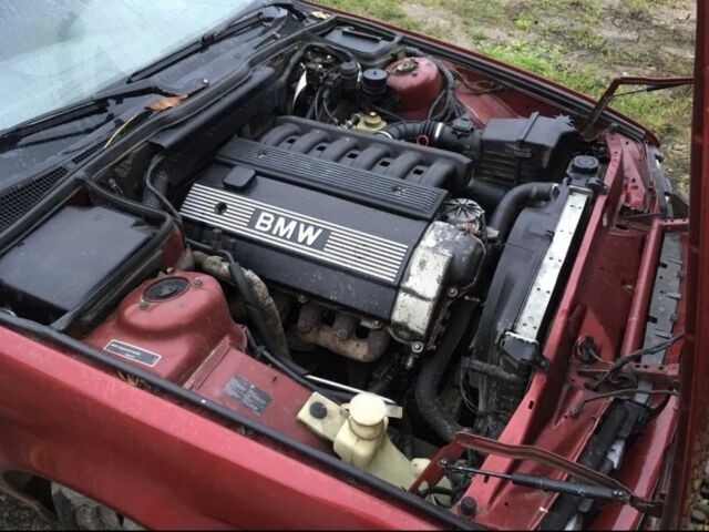 Червоний БМВ 5 Серія, об'ємом двигуна 2 л та пробігом 400 тис. км за 2300 $, фото 2 на Automoto.ua