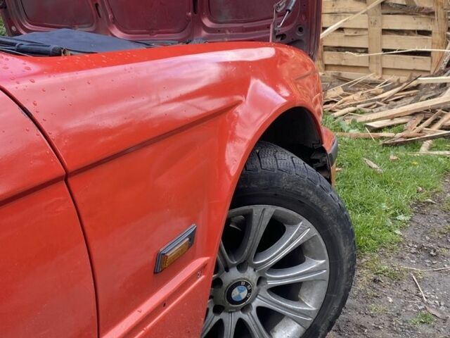 Красный БМВ 5 Серия, объемом двигателя 2.5 л и пробегом 320 тыс. км за 1100 $, фото 4 на Automoto.ua