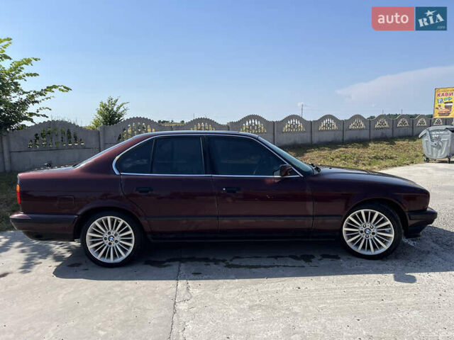 Красный БМВ 5 Серия, объемом двигателя 2.5 л и пробегом 400 тыс. км за 3200 $, фото 7 на Automoto.ua